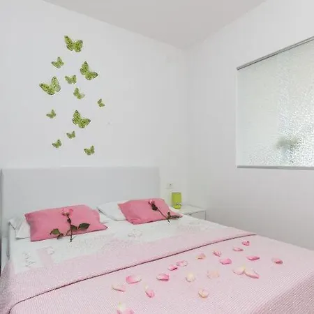 Manuela - One-bedroom With Balcony And Sea View A2 2 *