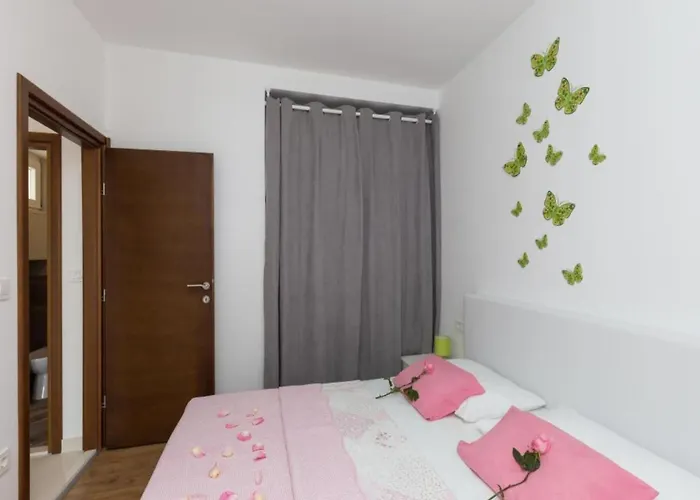 아파트 Manuela - One-bedroom With Balcony And Sea View *